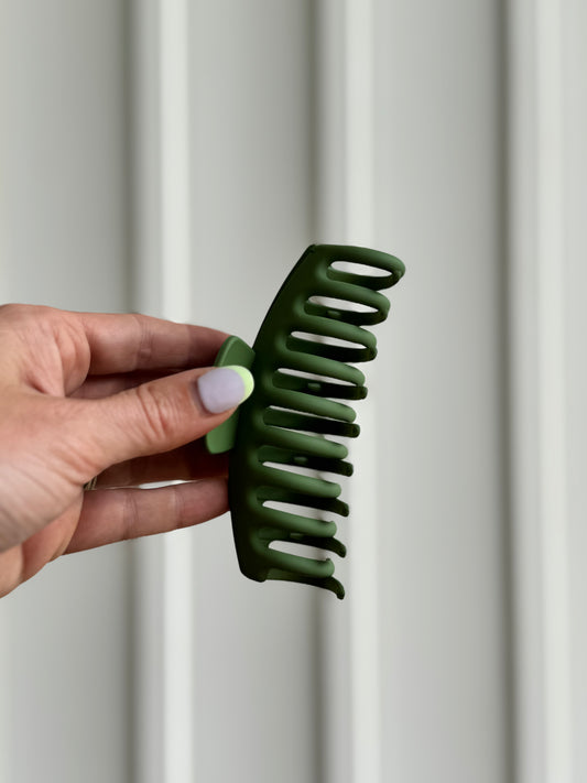 Jumbo Claw Clip-Light Olive Green