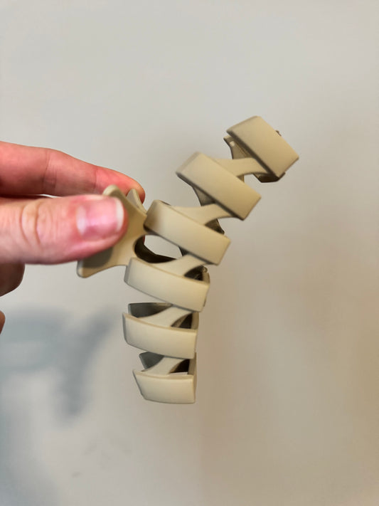 Large Ziggy Claw Clip-Beige